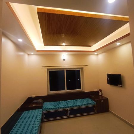 Rose Garden Enclave For Families & Executives Bed & Breakfast Ooty Bagian luar foto