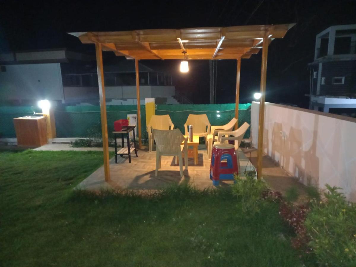 Rose Garden Enclave For Families & Executives Bed & Breakfast Ooty Bagian luar foto
