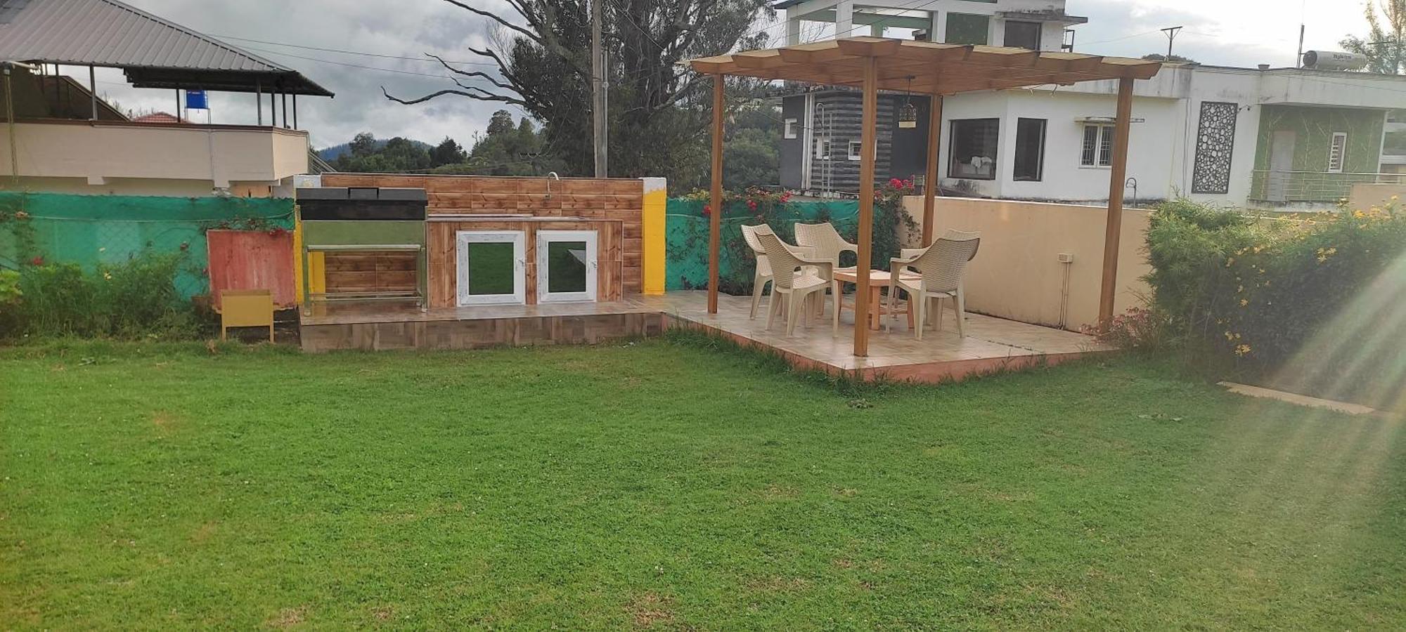 Rose Garden Enclave For Families & Executives Bed & Breakfast Ooty Bagian luar foto