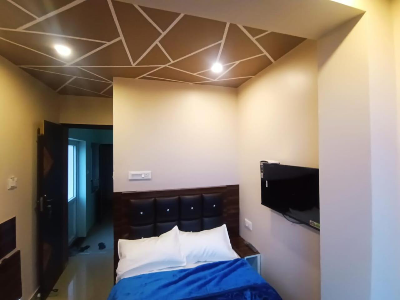 Rose Garden Enclave For Families & Executives Bed & Breakfast Ooty Bagian luar foto