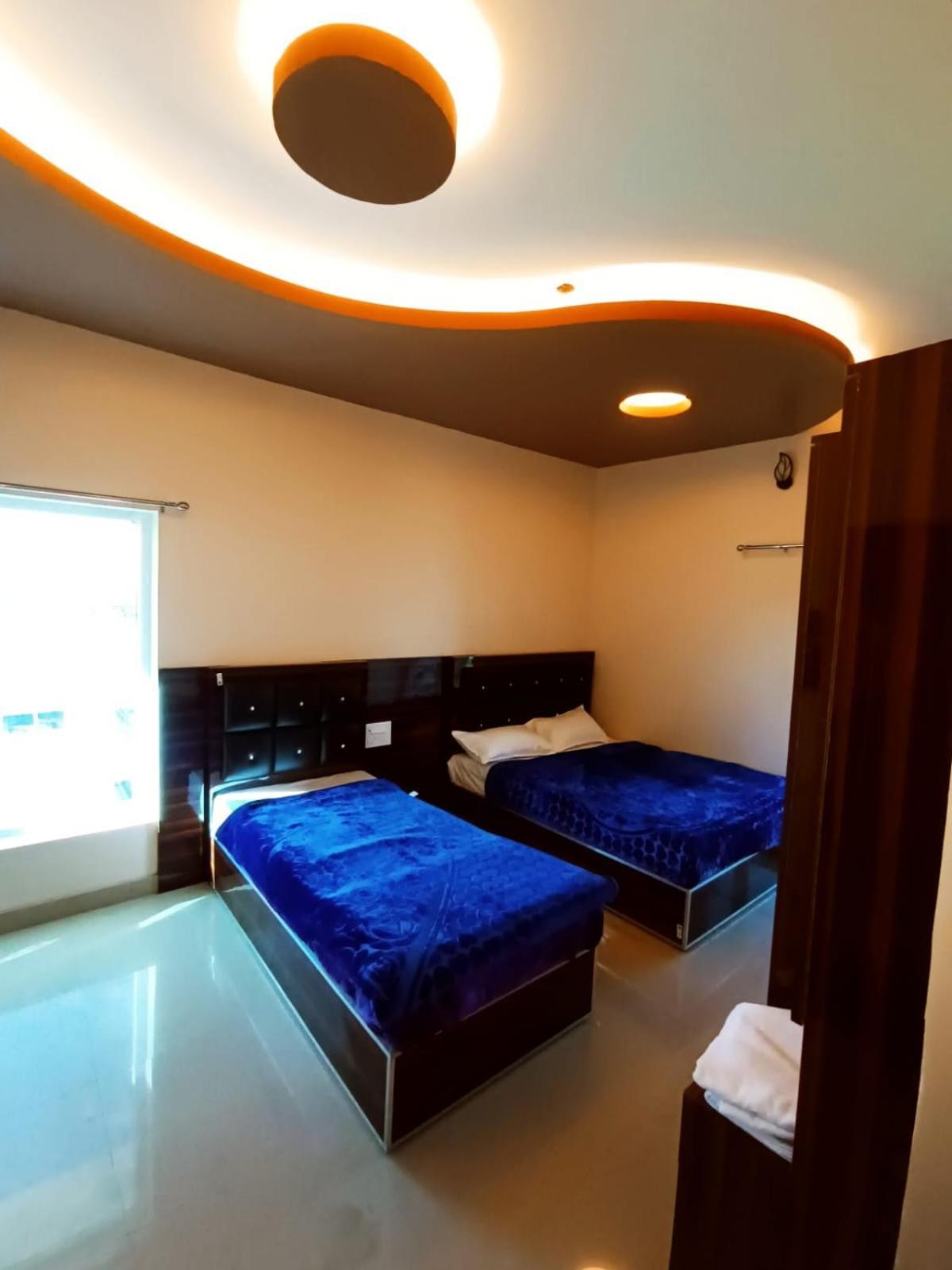 Rose Garden Enclave For Families & Executives Bed & Breakfast Ooty Bagian luar foto