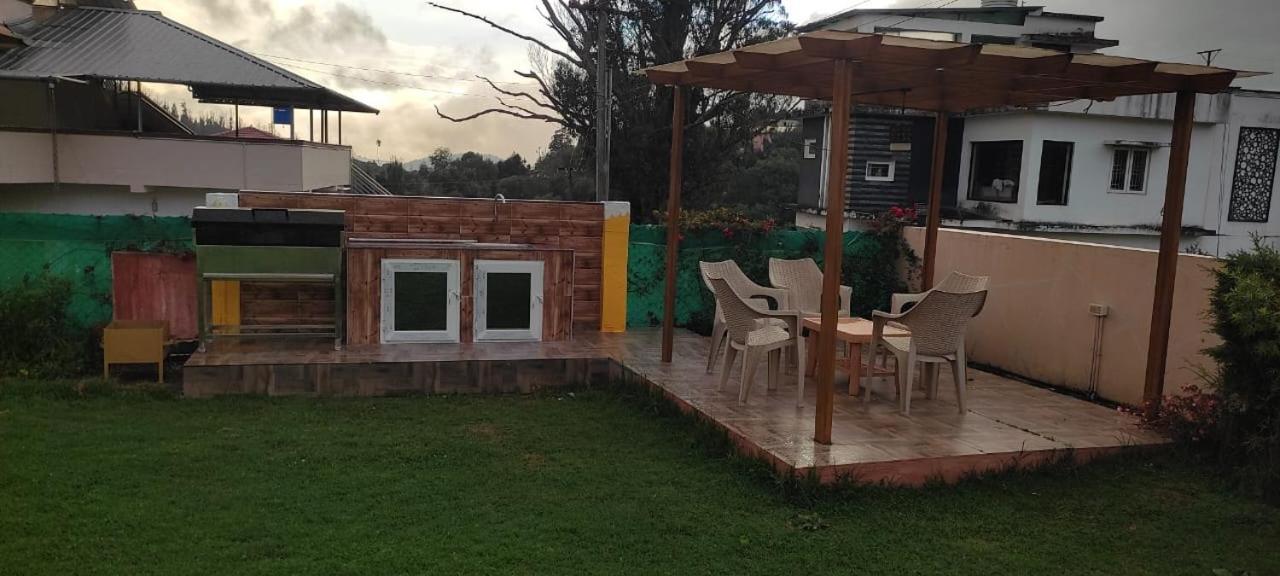 Rose Garden Enclave For Families & Executives Bed & Breakfast Ooty Bagian luar foto
